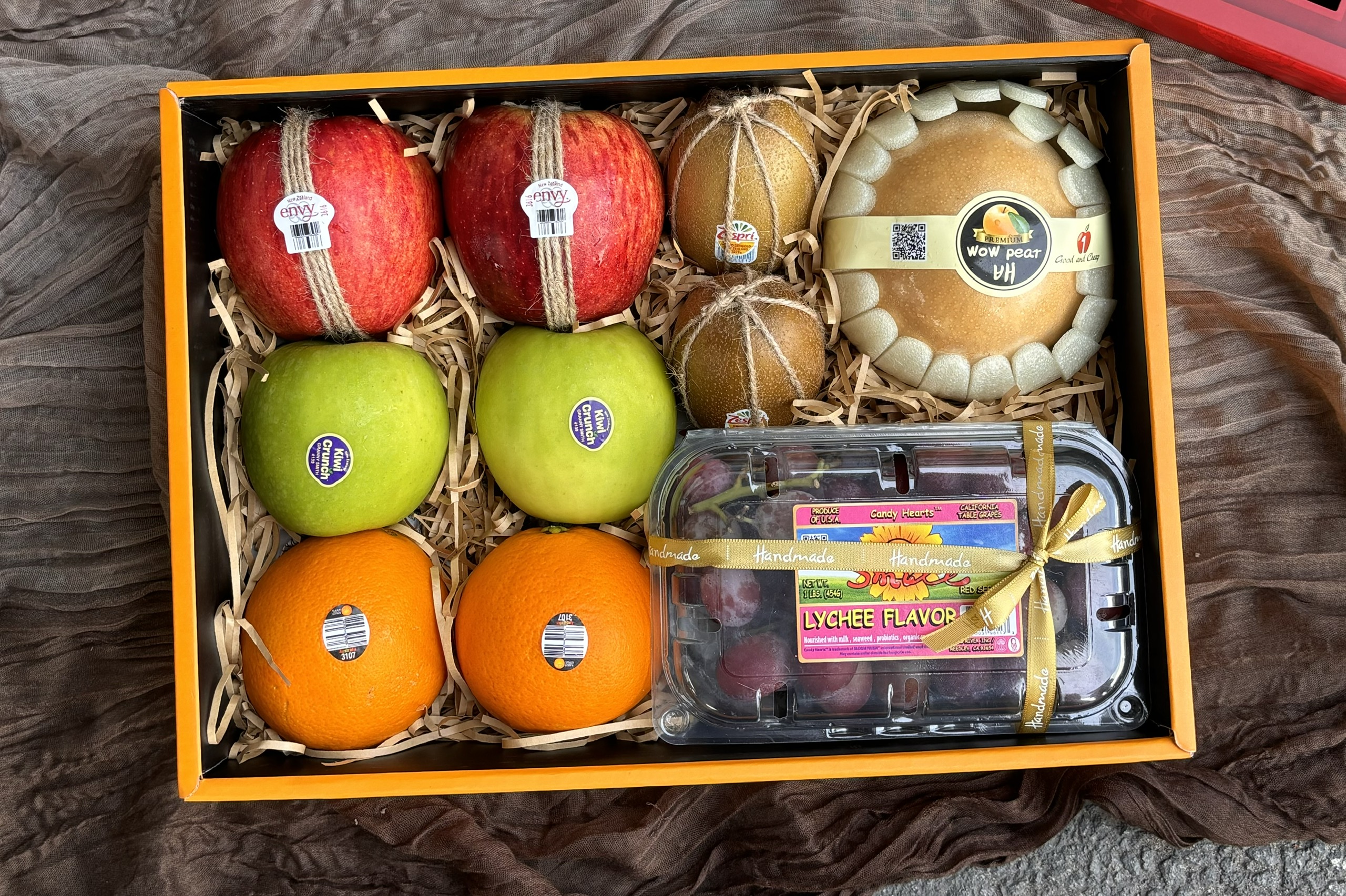 Khay vàng đen (Cái)